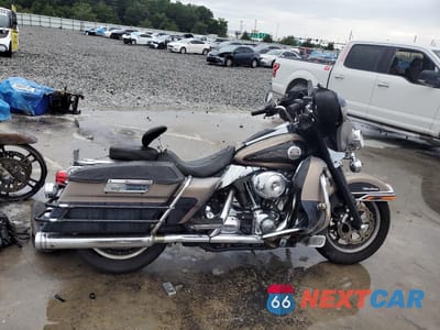 2004 HARLEY-DAVIDSON FLHTCUI 1HD1FCW124Y620634 - główne zdjęcie licytacji z USA - miniatura