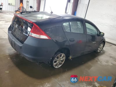 Trzecie zdjęcie samochodu z tyłu: 2010 HONDA INSIGHT EX VIN:JHMZE2H74AS012534 - miniatura