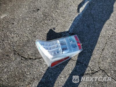 Zdjęcie 12 z 15 samochodu: 2010 TOYOTA PRIUS VIN:JTDKN3DU7A0131291 - miniatura