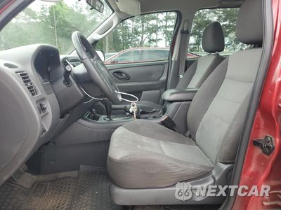 Zdjęcie 7 z 13 samochodu: 2005 FORD ESCAPE XLS VIN:1FMYU02Z55KA01414 - miniatura