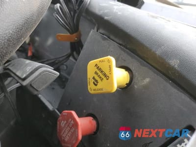 Zdjęcie 8 z 10 samochodu: 2022 VOLVO VNL VIN:4V4NC9EH8NN288574 - miniatura