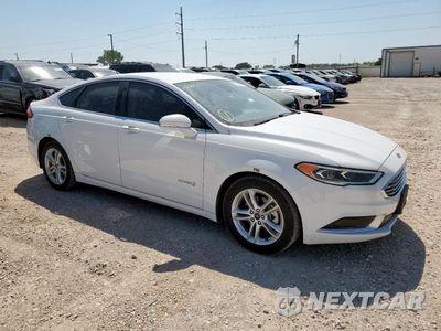 Czwarte zdjęcie samochodu z boku: 2018 FORD FUSION SE HYBRID VIN:3FA6P0LU8JR261601 - miniatura