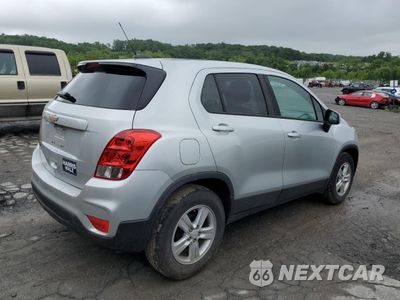 Trzecie zdjęcie samochodu z tyłu: 2020 CHEVROLET TRAX LS VIN:KL7CJKSBXLB016782 - miniatura