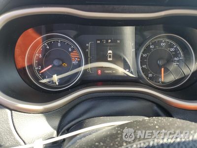 Zdjęcie 9 z 13 samochodu: 2016 JEEP CHEROKEE SPORT VIN:1C4PJLAB5GW108067 - miniatura