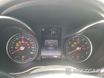 Zdjęcie 9 z 12 samochodu: 2015 MERCEDES-BENZ C 300 4MATIC VIN:55SWF4KB7FU066763 - miniatura