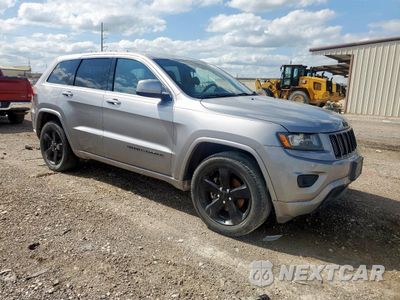 Czwarte zdjęcie samochodu z boku: 2015 JEEP GRAND CHEROKEE LAREDO VIN:1C4RJEAG6FC143765 - miniatura