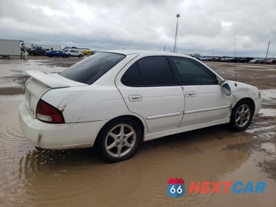 Trzecie zdjęcie samochodu z tyłu: 2001 NISSAN SENTRA SE VIN:3N1BB51D51L127383 - miniatura