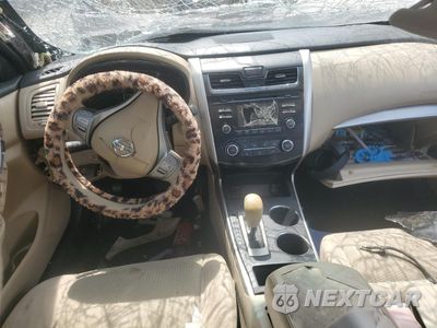 Zdjęcie 8 z 13 samochodu: 2015 NISSAN ALTIMA 2.5 VIN:1N4AL3AP6FN921908 - miniatura