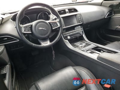 Zdjęcie 8 z 13 samochodu: 2018 JAGUAR XE PRESTIGE VIN:SAJAK4FN0JCP37287 - miniatura
