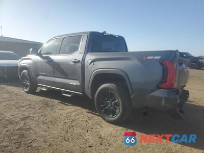 Drugie zdjęcie samochodu z przodu: 2023 TOYOTA TUNDRA CREWMAX SR VIN:5TFLA5DB1PX097813 - miniatura