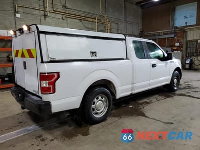 Trzecie zdjęcie samochodu z tyłu: 2019 FORD F150 SUPER CAB VIN:1FTEX1CB6KKE70691 - miniatura