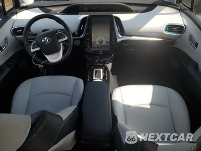 Zdjęcie 8 z 13 samochodu: 2017 TOYOTA PRIUS PRIME VIN:JTDKARFP6H3042357 - miniatura