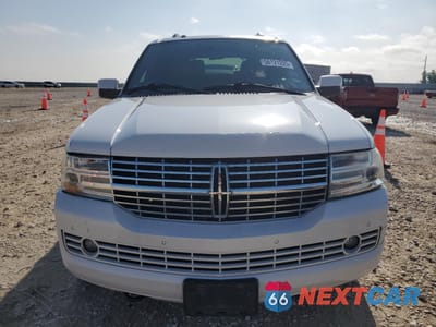 Piąte zdjęcie samochodu w środku: 2014 LINCOLN NAVIGATOR VIN:5LMJJ2H56EEL07513 - miniatura