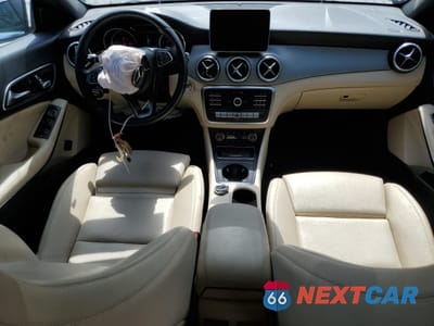 Zdjęcie 8 z 14 samochodu: 2018 MERCEDES-BENZ CLA 250 VIN:WDDSJ4EB1JN669668 - miniatura