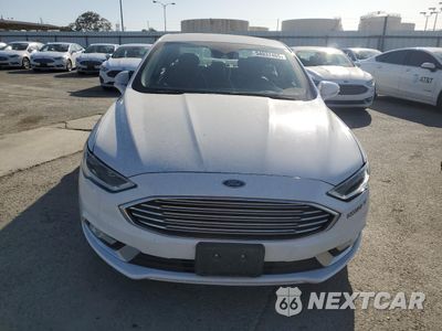 Piąte zdjęcie samochodu w środku: 2017 FORD FUSION SE HYBRID VIN:3FA6P0LUXHR400752 - miniatura
