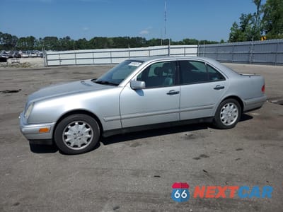 1996 MERCEDES-BENZ E 300D WDBJF20F9TJ001745 - główne zdjęcie licytacji z USA - miniatura