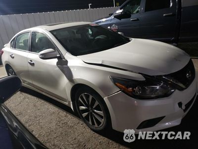 Czwarte zdjęcie samochodu z boku: 2016 NISSAN ALTIMA 2.5 VIN:1N4AL3AP6GC211131 - miniatura