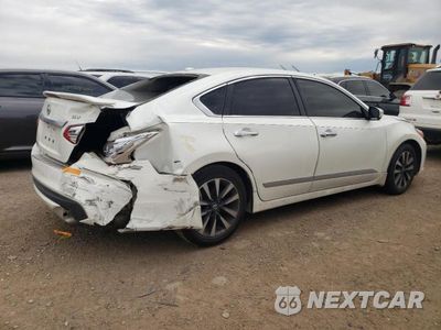 Trzecie zdjęcie samochodu z tyłu: 2017 NISSAN ALTIMA 2.5 VIN:1N4AL3AP5HC213034 - miniatura