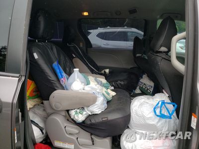 Zdjęcie 11 z 15 samochodu: 2017 TOYOTA SIENNA VIN:5TDZZ3DC1HS828120 - miniatura