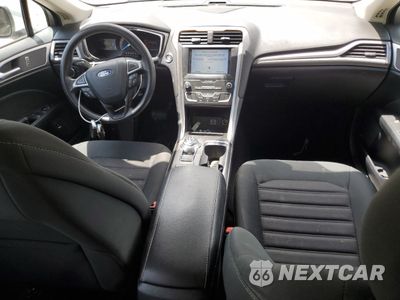 Zdjęcie 8 z 13 samochodu: 2019 FORD FUSION SE VIN:3FA6P0LU4KR124883 - miniatura