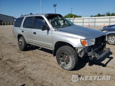 Czwarte zdjęcie samochodu z boku: 2000 TOYOTA 4RUNNER VIN:JT3GM84RXY0064637 - miniatura