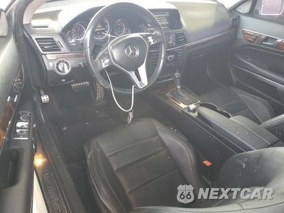 Zdjęcie 8 z 12 samochodu: 2013 MERCEDES-BENZ E 350 VIN:WDDKJ5KB3DF184800 - miniatura
