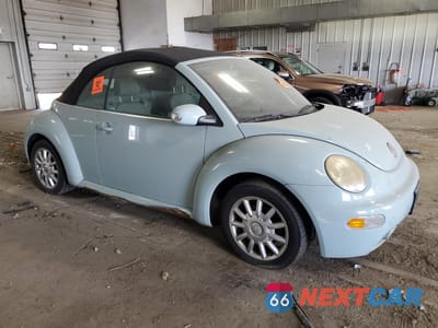 Czwarte zdjęcie samochodu z boku: 2005 VOLKSWAGEN NEW BEETLE GLS VIN:3VWCM31Y85M302631 - miniatura