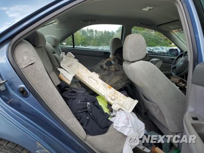 Zdjęcie 10 z 12 samochodu: 2004 TOYOTA CAMRY LE VIN:4T1BE32K34U854968 - miniatura