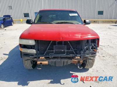 Piąte zdjęcie samochodu w środku: 2000 CHEVROLET SUBURBAN C1500 VIN:3GNEC16T9YG170067 - miniatura