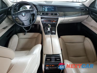 Zdjęcie 8 z 12 samochodu: 2011 BMW 740 LI VIN:WBAKB4C59BC574287 - miniatura
