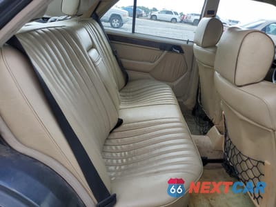 Zdjęcie 10 z 15 samochodu: 1987 MERCEDES-BENZ 300 E VIN:WDBEA30D9HA440598 - miniatura