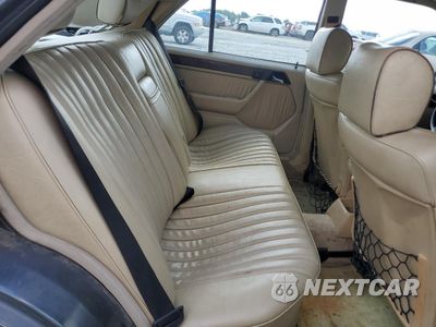 Zdjęcie 10 z 15 samochodu: 1987 MERCEDES-BENZ 300 E VIN:WDBEA30D9HA440598 - miniatura