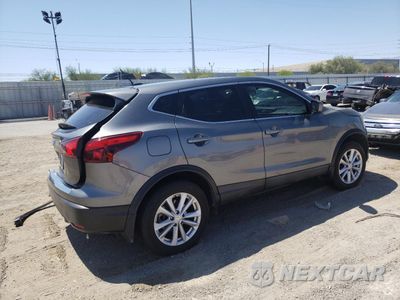 Trzecie zdjęcie samochodu z tyłu: 2018 NISSAN ROGUE SPORT S VIN:JN1BJ1CP2JW190907 - miniatura