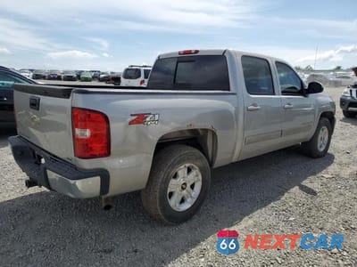 Trzecie zdjęcie samochodu z tyłu: 2008 CHEVROLET SILVERADO K1500 VIN:2GCEK13M181240811 - miniatura