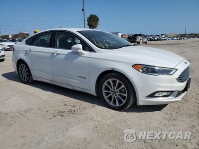 Czwarte zdjęcie samochodu z boku: 2017 FORD FUSION SE HYBRID VIN:3FA6P0LU4HR410046 - miniatura