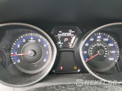 Zdjęcie 9 z 14 samochodu: 2012 HYUNDAI ELANTRA GLS VIN:5NPDH4AE5CH149572 - miniatura