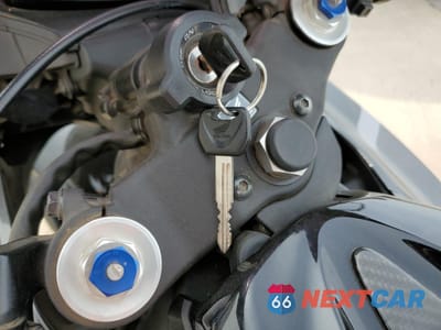 Zdjęcie 8 z 9 samochodu: 2009 HONDA CBR600 RR-ABS VIN:JH2PC40819K200378 - miniatura