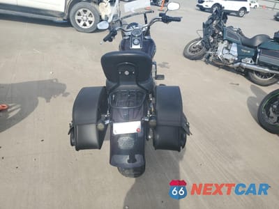Czwarte zdjęcie samochodu z boku: 2014 HARLEY-DAVIDSON FLSTFB FATBOY LO VIN:1HD1JNV13EB046884 - miniatura
