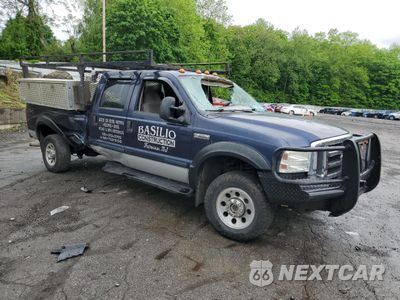 Czwarte zdjęcie samochodu z boku: 2005 FORD F250 SUPER DUTY VIN:1FTSW21525EC47317 - miniatura