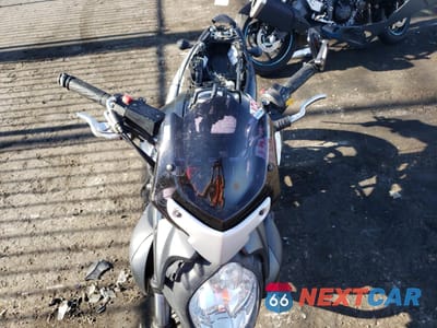 Piąte zdjęcie samochodu w środku: 2013 SUZUKI SV650 VIN:JS1VP55A0D2100345 - miniatura