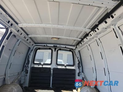Zdjęcie 10 z 13 samochodu: 2014 GMC SAVANA G1500 VIN:1GTS7AFX8E1178819 - miniatura