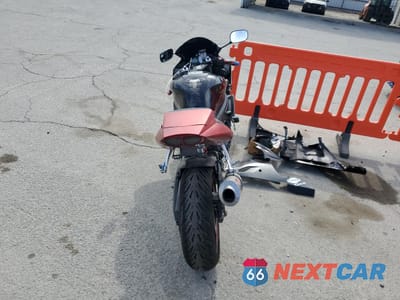 Zdjęcie 6 z 11 samochodu: 2008 YAMAHA YZFR6 S VIN:JYARJ06E98A036679 - miniatura