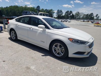 Czwarte zdjęcie samochodu z boku: 2018 FORD FUSION SE HYBRID VIN:3FA6P0LU4JR163486 - miniatura
