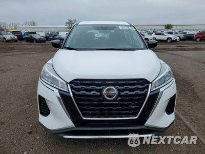 Piąte zdjęcie samochodu w środku: 2021 NISSAN KICKS S VIN:3N1CP5BV7ML471413 - miniatura