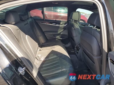 Zdjęcie 10 z 14 samochodu: 2019 BMW M550XI VIN:WBAJB9C58KB288882 - miniatura