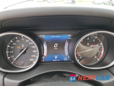 Zdjęcie 9 z 16 samochodu: 2017 MASERATI LEVANTE LUXURY VIN:ZN661XUL2HX207320 - miniatura