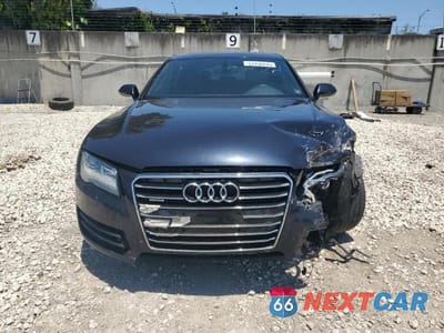 Piąte zdjęcie samochodu w środku: 2013 AUDI A7 PREMIUM PLUS VIN:WAUYGAFC8DN075492 - miniatura
