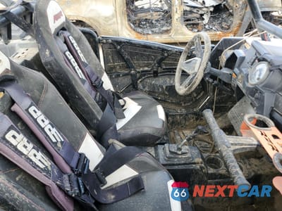 Piąte zdjęcie samochodu w środku: 2014 POLARIS RZR 1000 XP EPS VIN:4XAST1EA8EF361642 - miniatura