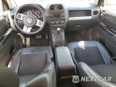 Zdjęcie 8 z 15 samochodu: 2017 JEEP COMPASS SPORT VIN:1C4NJCBAXHD166993 - miniatura