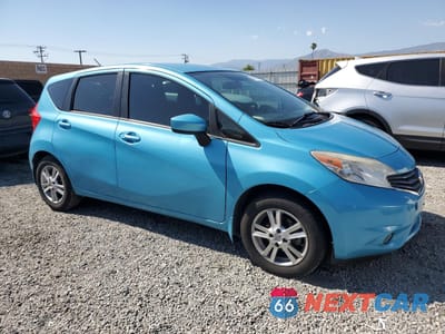 Czwarte zdjęcie samochodu z boku: 2015 NISSAN VERSA NOTE S VIN:3N1CE2CP0FL370821 - miniatura